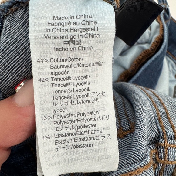 Madewell 9" Mid-Rise Skinny Jeans in Larkspur Wash: TENCEL™ Denim Edition - Picture 8 of 14